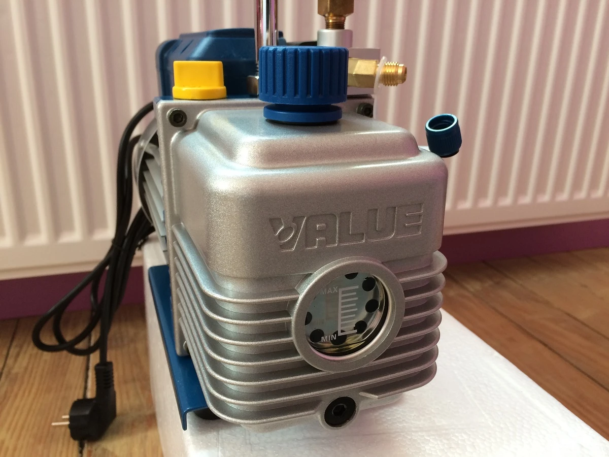 Pompe à Vide 2 étages Value 128 L/m Avec électrovanne Et Vacuomètre – Image 4